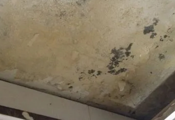 古交阳台漏水维修公司分享下古交卫生间渗水维修需要注意哪些问题。