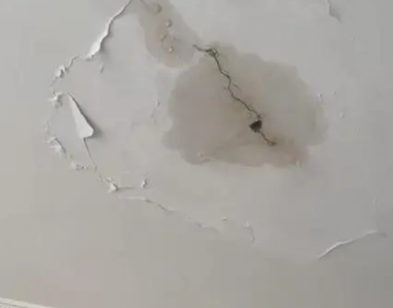 古交阳台漏水维修公司分享下屋面防水工程质量问题原因分析